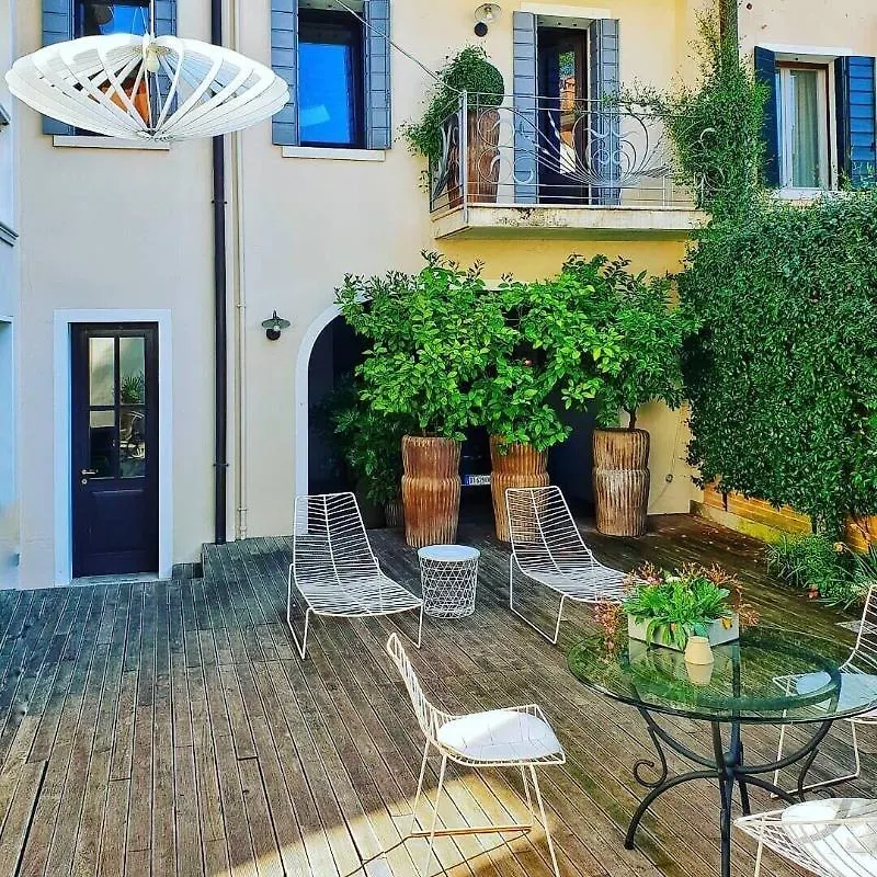Maison Matilda - Luxury Rooms Treviso Konukevi