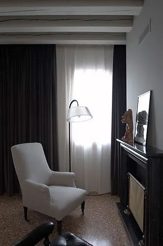 Maison Matilda - Luxury Rooms Treviso Affittacamere
